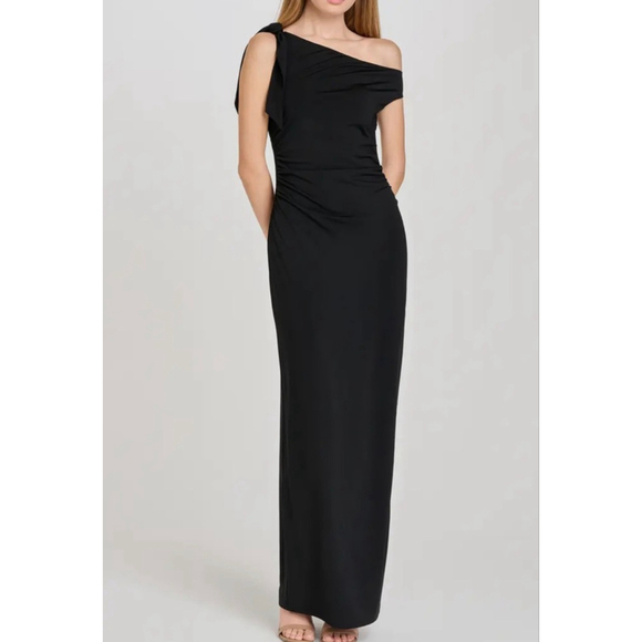 WAYF Dresses & Skirts - WAYF “Say Less” Black One-Shoulder Maxi Dress Women’s Medium NWT Evening Formal